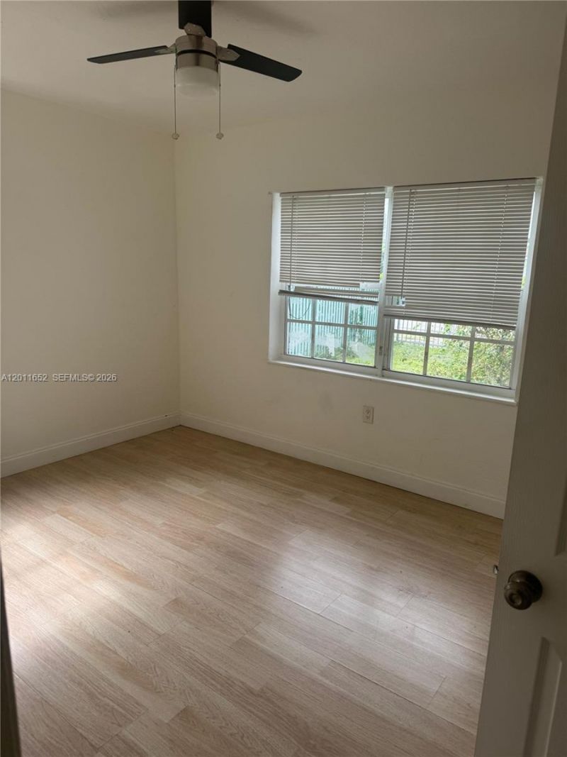 411 NW 106th St, Miami, FL 33150 Photo