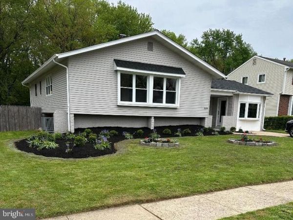 120 CANTERBURY ROAD, MOUNT LAUREL, NJ 08054