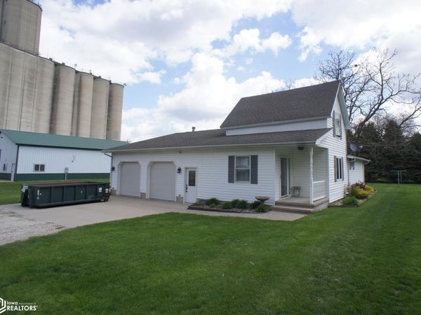 106 & 104 Cedar Street, Williams, IA 50271