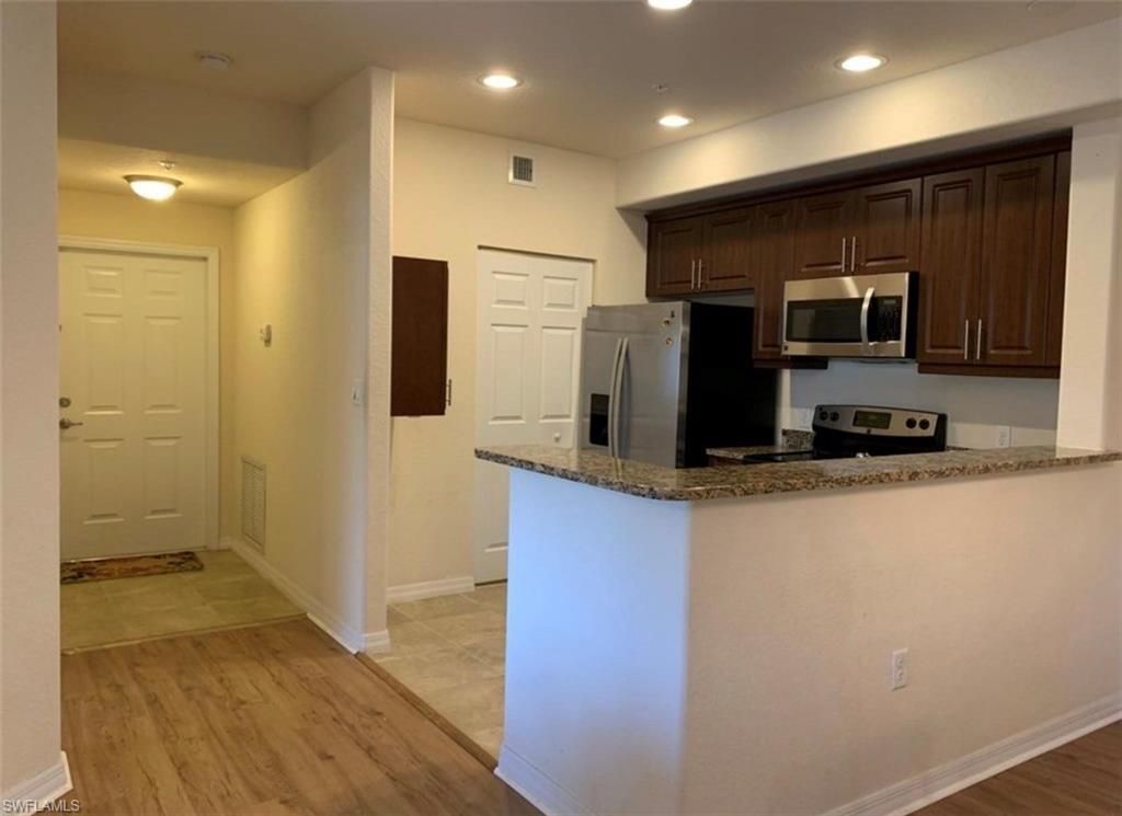 13180 Bella Casa Cir , Unit 273, Fort Myers, FL 33966 Photo