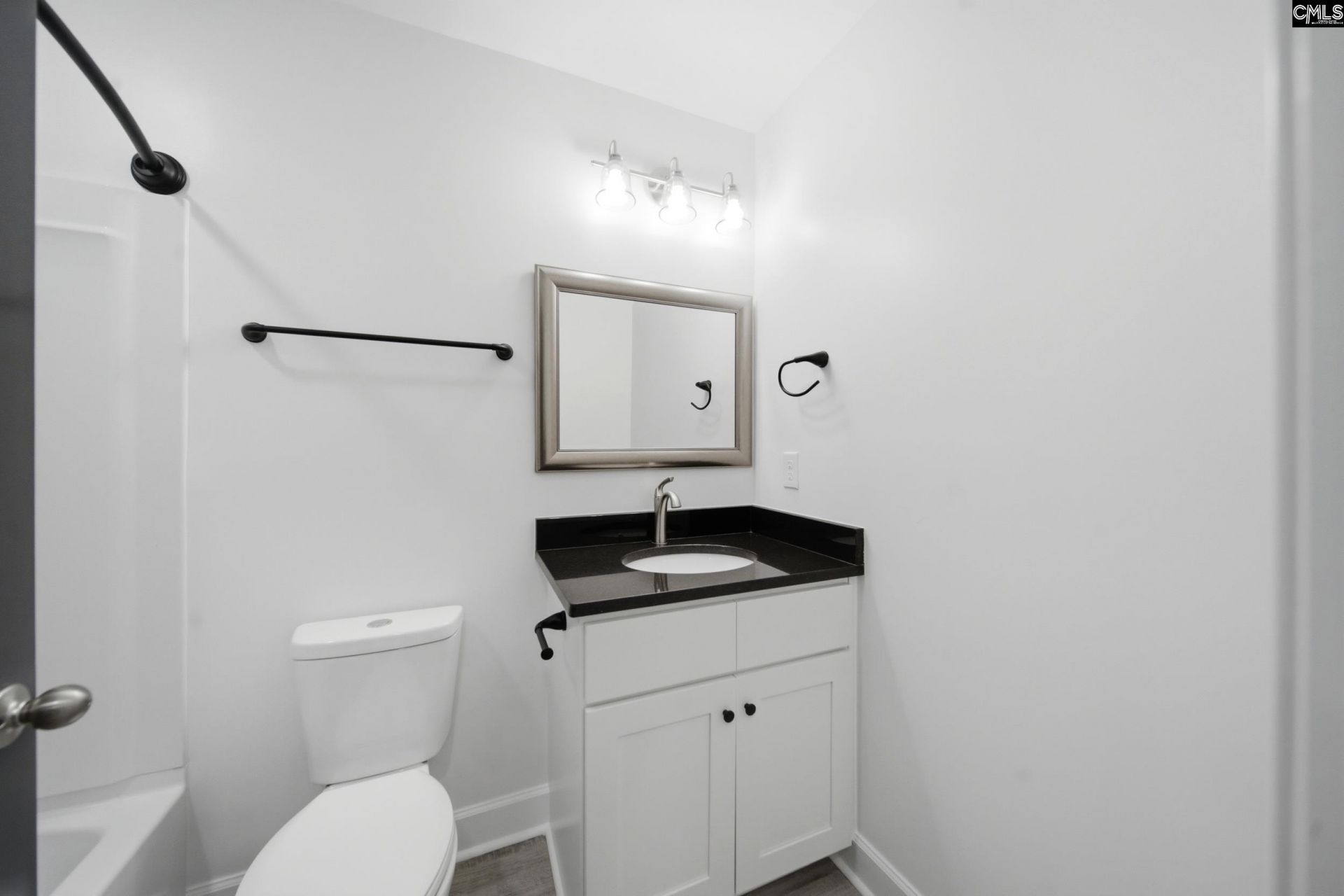 935 Eastman Street  Photo 12
