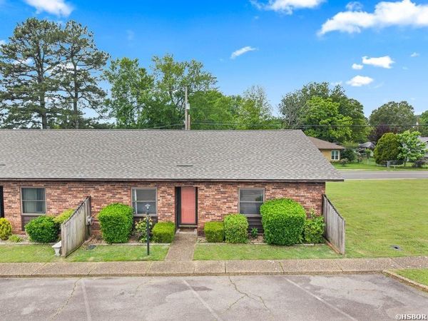 301 HAMMOND, Unit A-3, Hot Springs, AR 71913