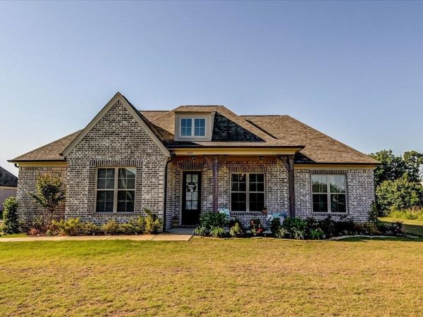 8705 BEDFORDSHIRE DR, Bartlett, TN 38133