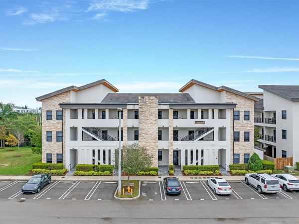 8055 NW 104th Avenue, Unit 33, Doral, FL 33178