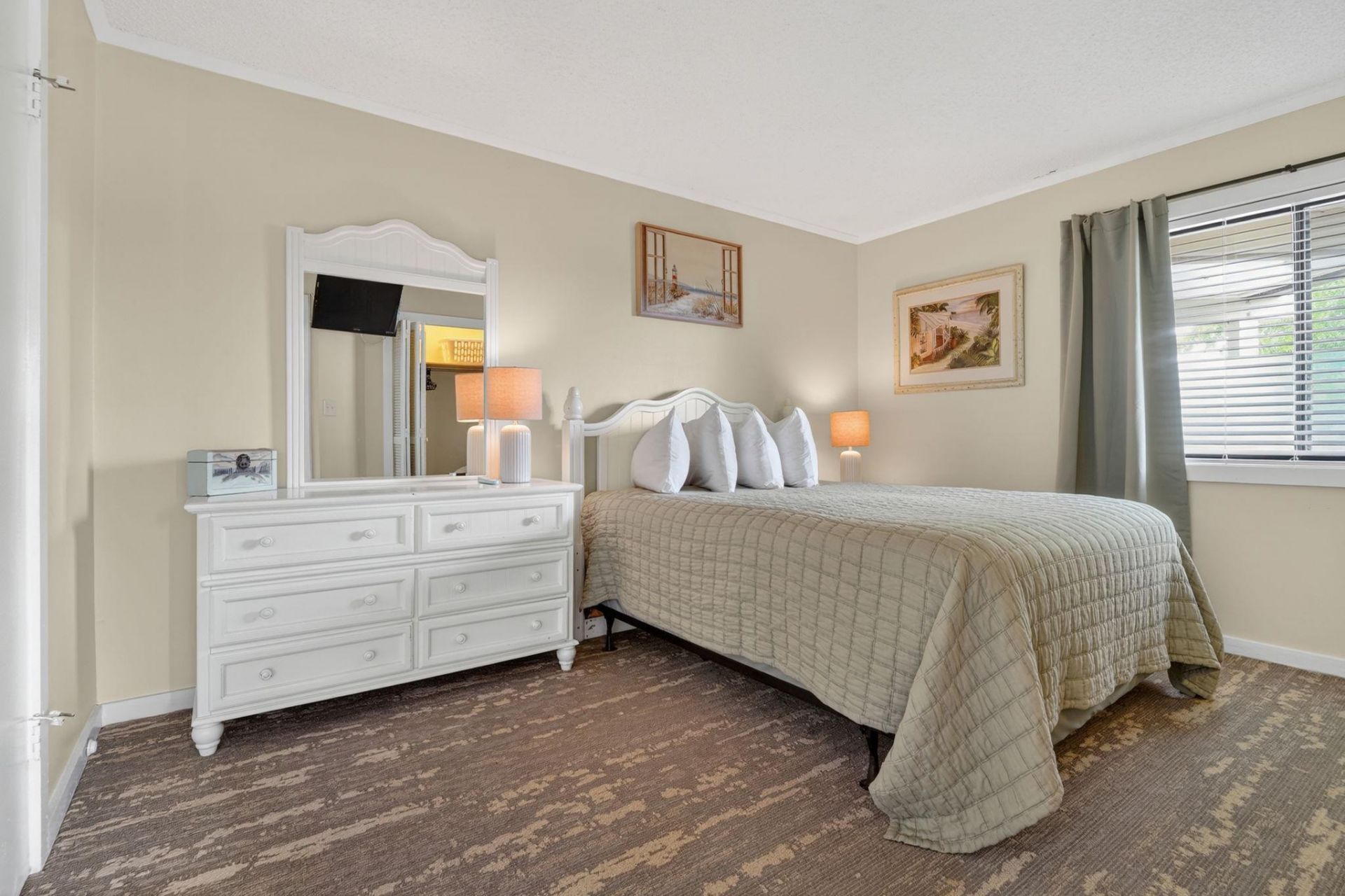 415 Ocean Creek Dr.  Photo 8
