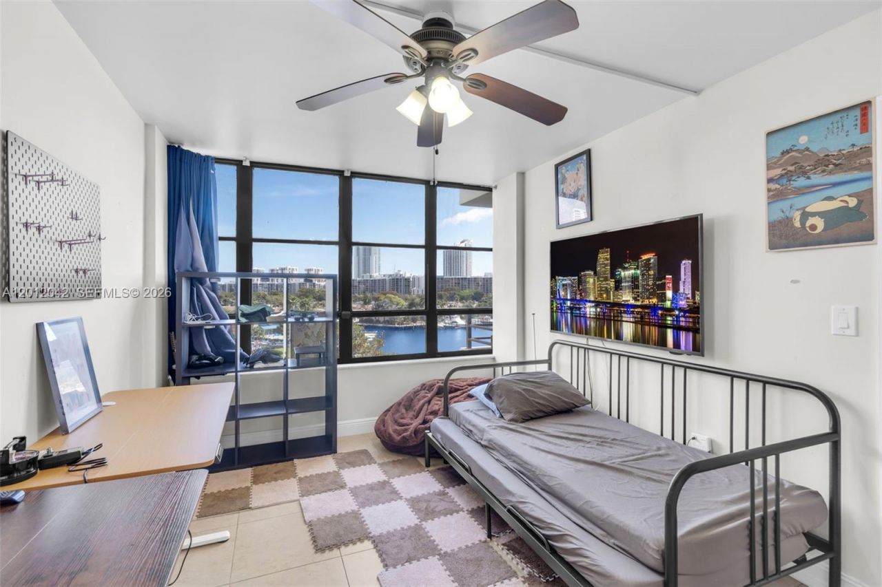 500 Three Islands Blvd, Unit 226, Hallandale Beach, FL 33009 Photo
