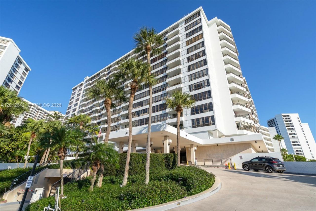 500 Three Islands Blvd, Unit 226, Hallandale Beach, FL 33009 Photo
