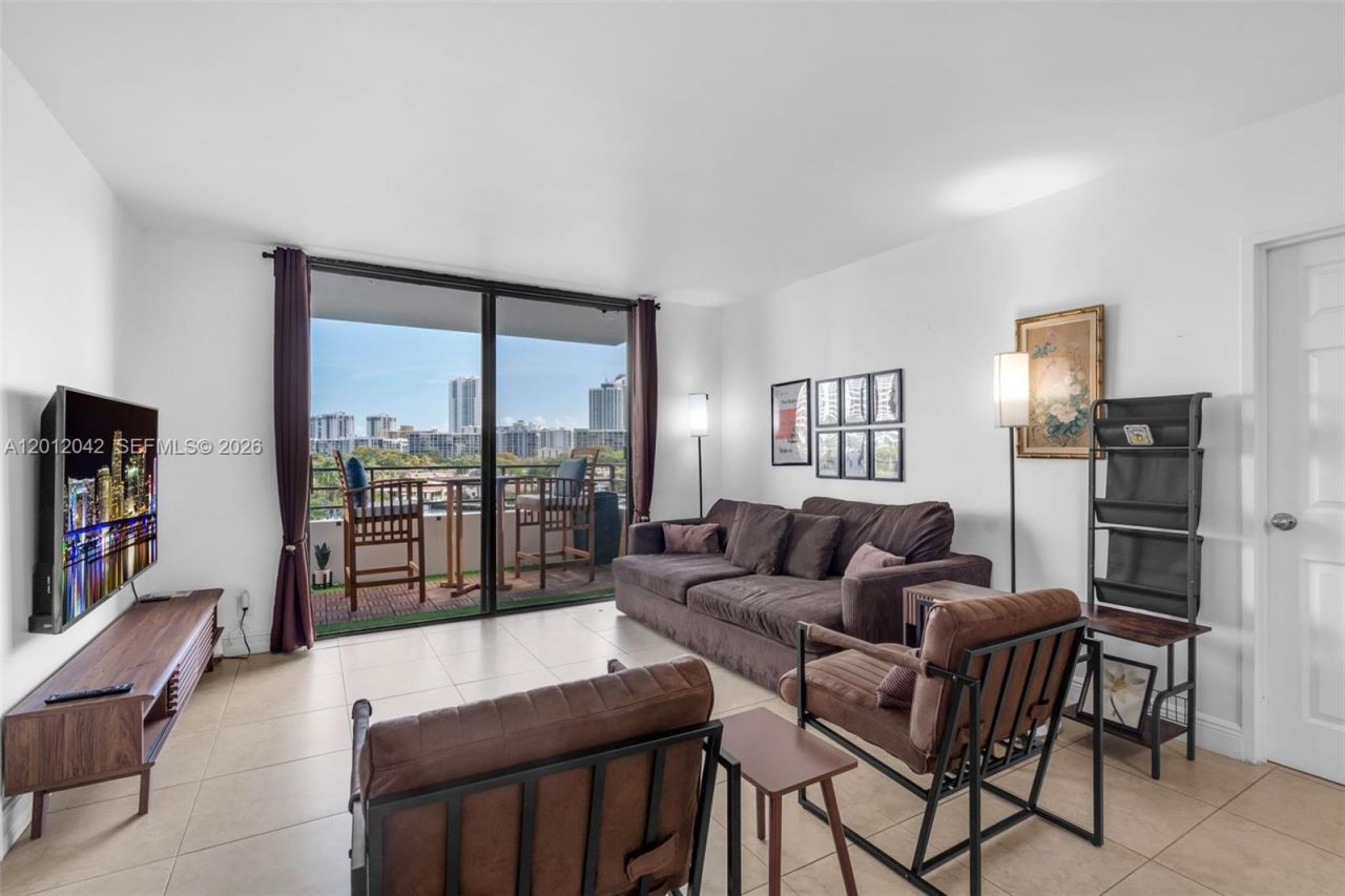 500 Three Islands Blvd, Unit 226, Hallandale Beach, FL 33009 Photo