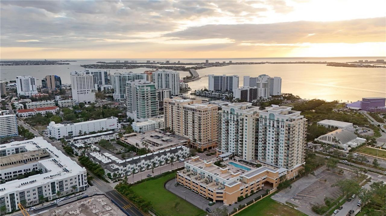 750 N Tamiami Trail , Unit 708, Sarasota, FL 34236 Photo