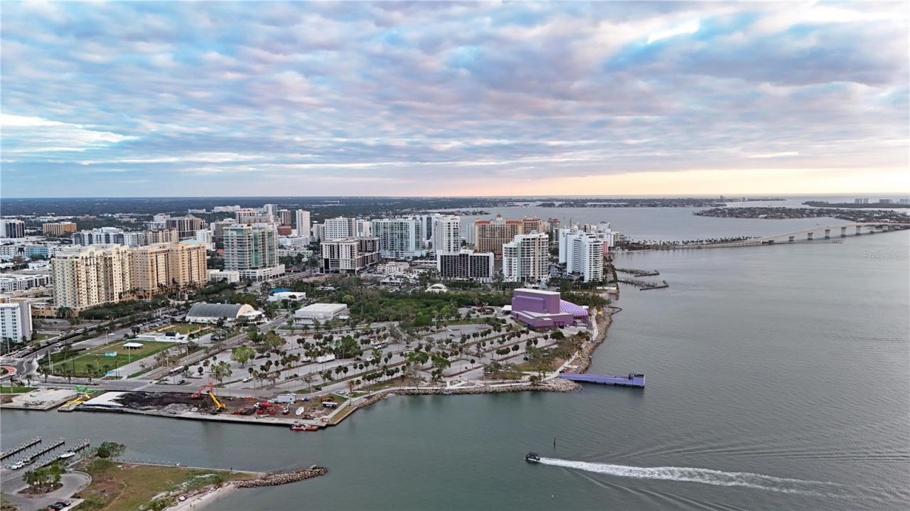 750 N Tamiami Trail , Unit 708, Sarasota, FL 34236 Photo
