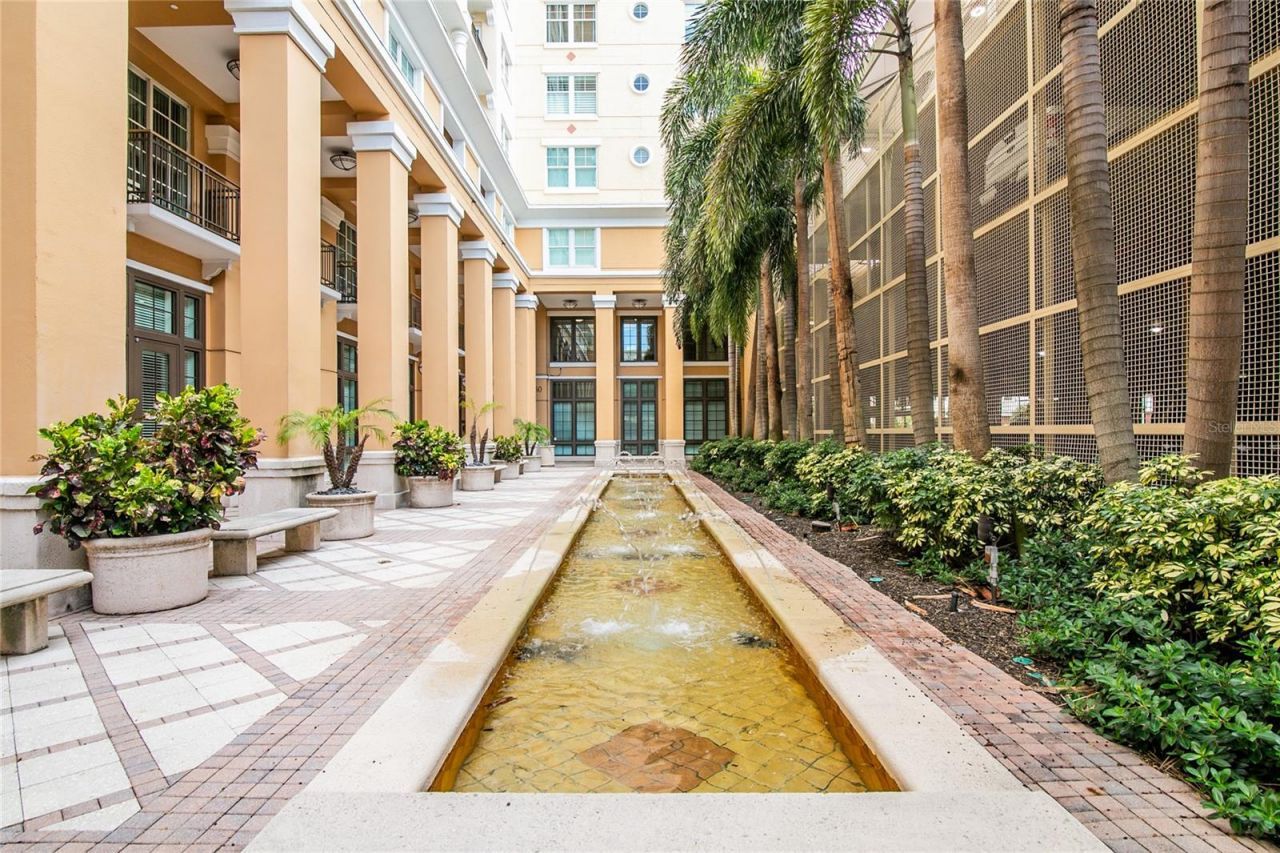 750 N Tamiami Trail , Unit 708, Sarasota, FL 34236 Photo