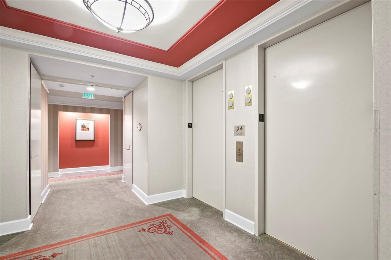 750 N Tamiami Trail , Unit 708, Sarasota, FL 34236 Photo