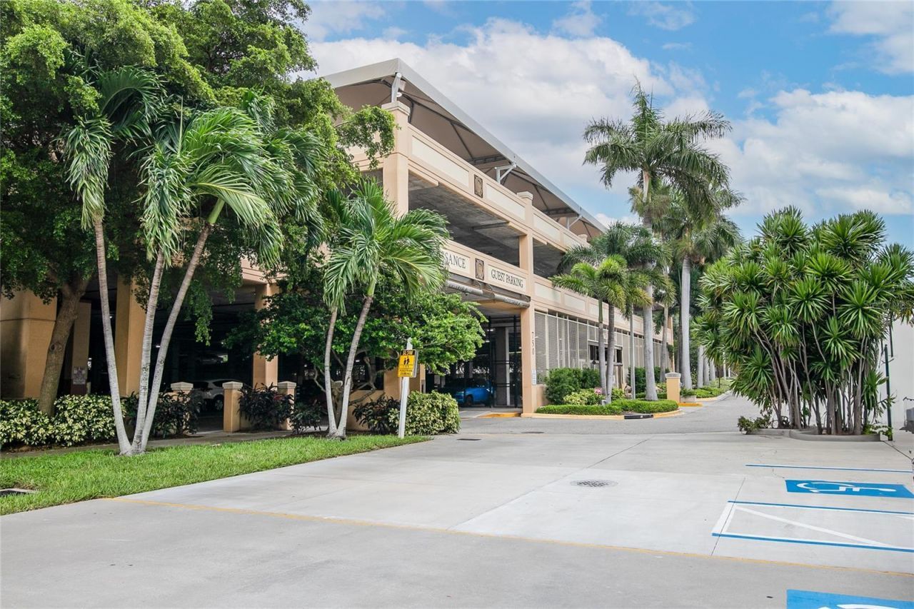750 N Tamiami Trail , Unit 708, Sarasota, FL 34236 Photo