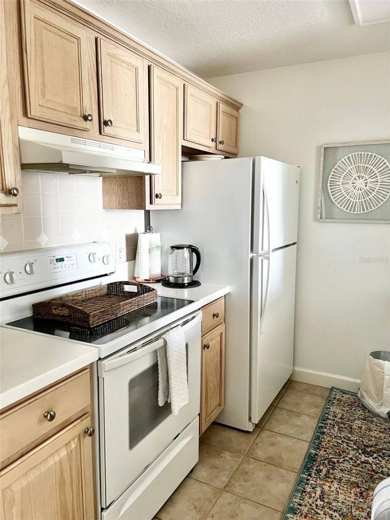 750 N Tamiami Trail , Unit 708, Sarasota, FL 34236 Photo