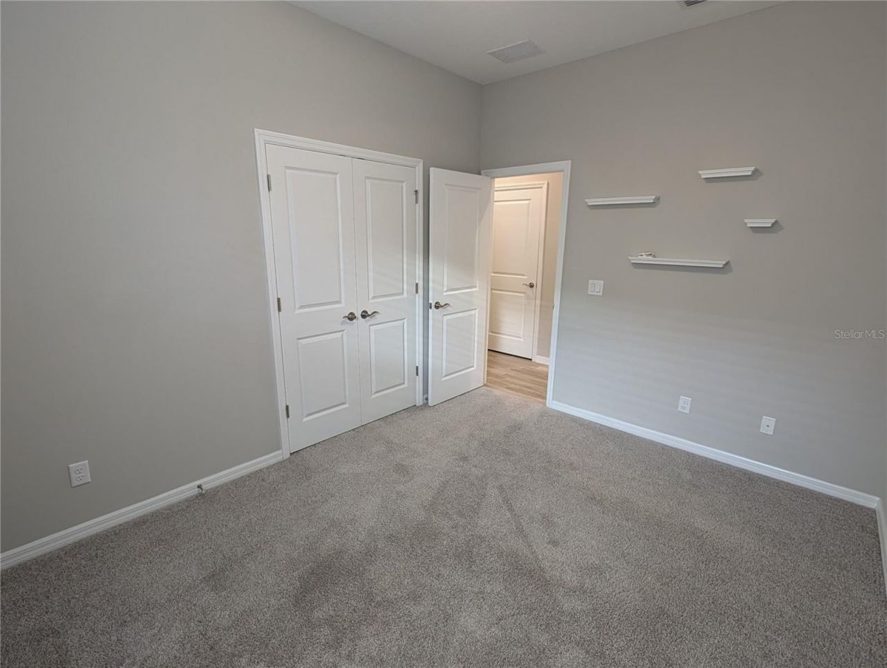 8545 Cache Drive, Sarasota, FL 34240 Photo