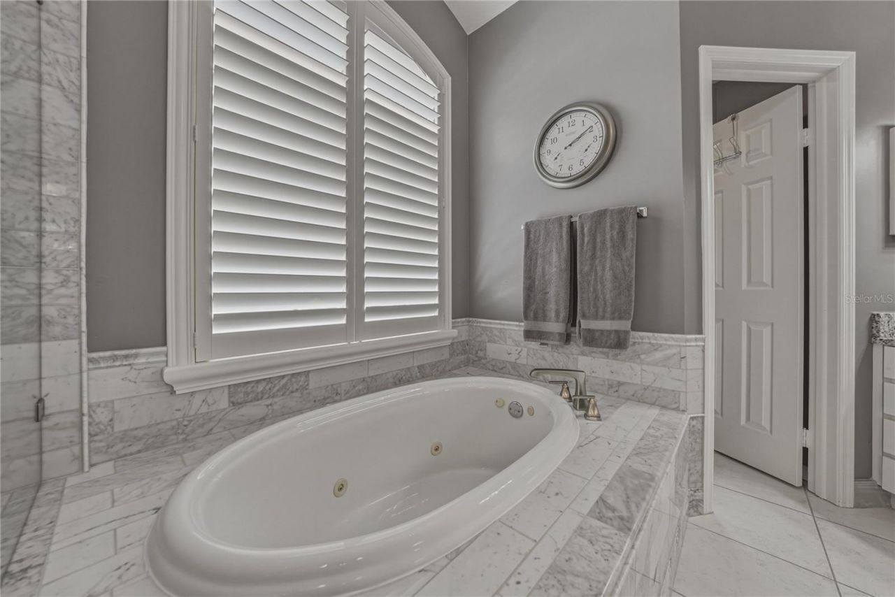 2624 Crestfield Drive, Valrico, FL 33596 Photo