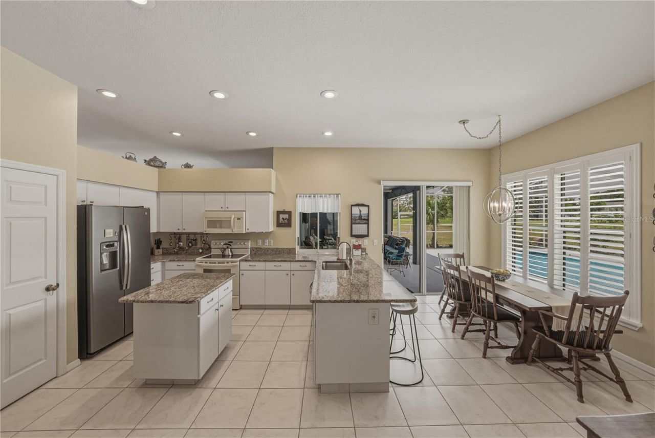 2624 Crestfield Drive, Valrico, FL 33596 Photo