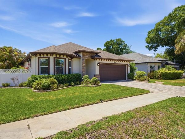 2902 W HEITER STREET , TAMPA, FL 33607