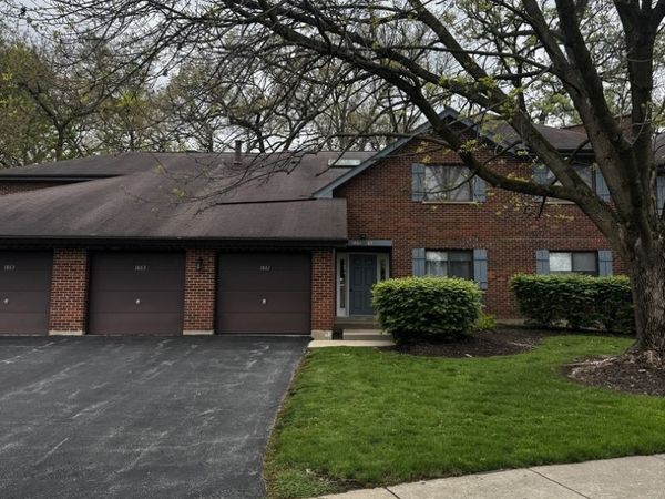 1863 Portsmouth Drive , Lisle, IL 60532