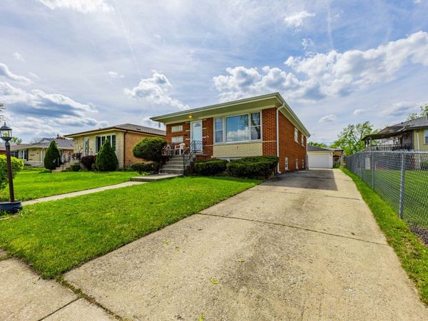 10808 Major Avenue , Chicago Ridge, IL 60415