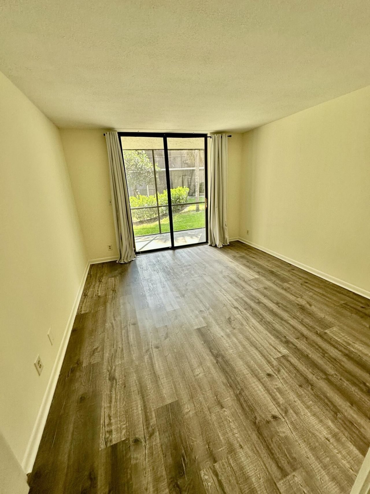 1250 S Military Trail, Unit Apt, 1612, Deerfield Beach, FL 33442 Photo