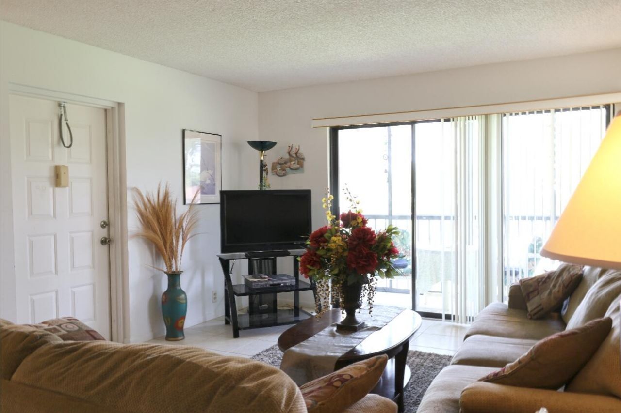 801 Sky Pine Way, Unit F2, Greenacres, FL 33415 Photo