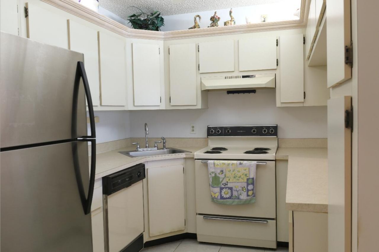 801 Sky Pine Way, Unit F2, Greenacres, FL 33415 Photo