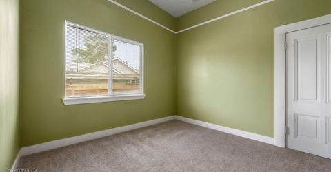 6870 S 14th Ave, Sacramento, CA 95820 Photo