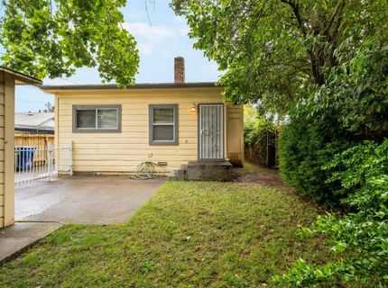 6870 S 14th Ave, Sacramento, CA 95820 Photo