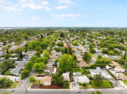 6870 S 14th Ave, Sacramento, CA 95820 Photo