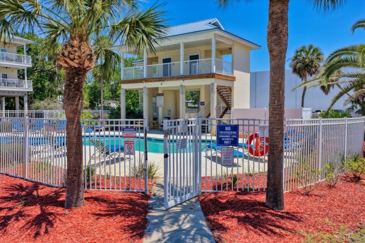 54 SE 910th Avenue, Unit 115, Suwannee, FL 32692 Photo