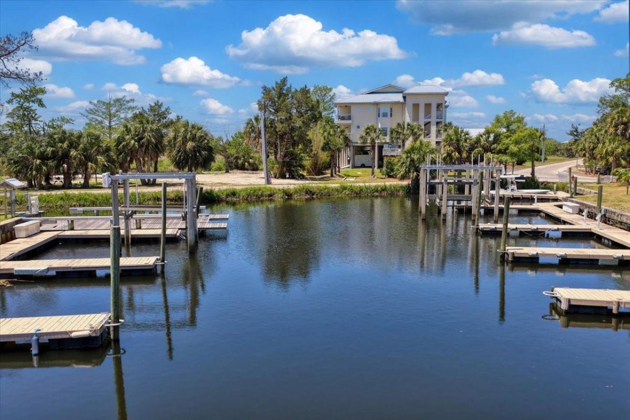 54 SE 910th Avenue, Unit 115, Suwannee, FL 32692 Photo
