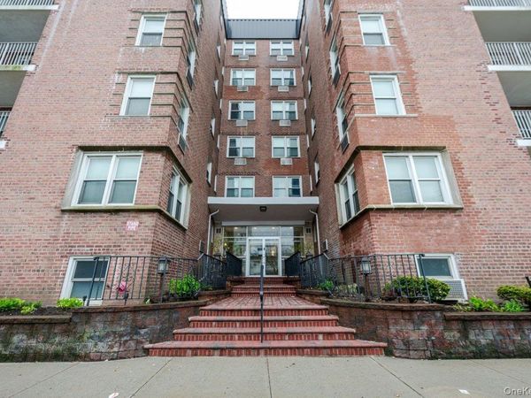 210 E Broadway , Unit 4D, Long Beach, NY 11561