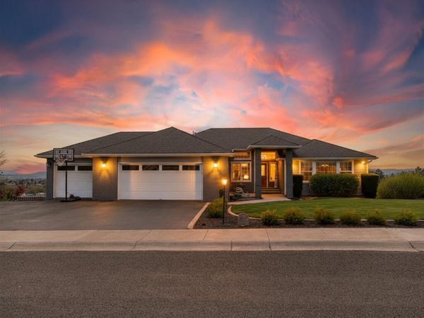 2212 Kimberly Drive, Klamath Falls, OR 97603