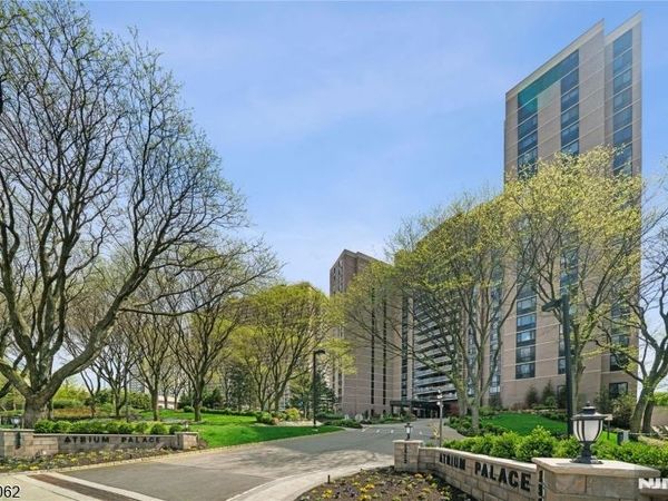1512 Palisade Ave, Fort Lee, NJ 07024