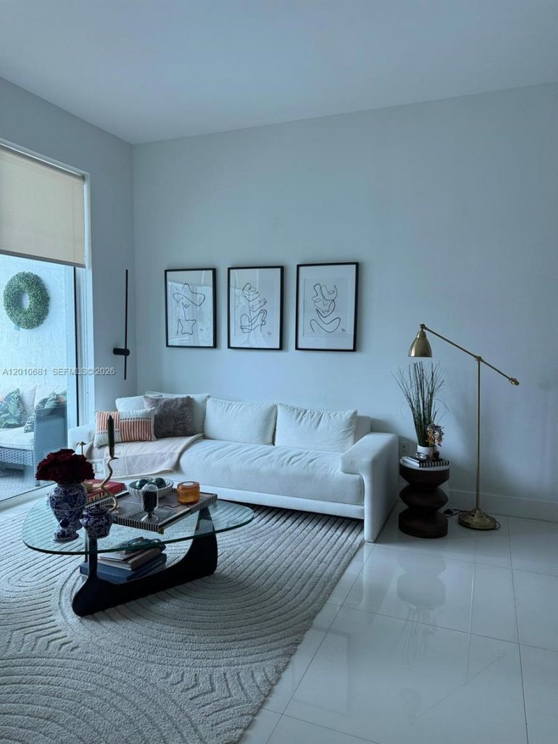 951 Brickell Ave, Unit 1001, Miami, FL 33131 Photo