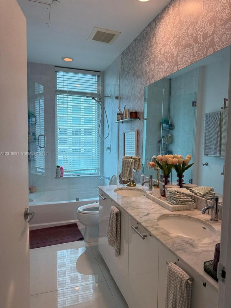 951 Brickell Ave, Unit 1001, Miami, FL 33131 Photo