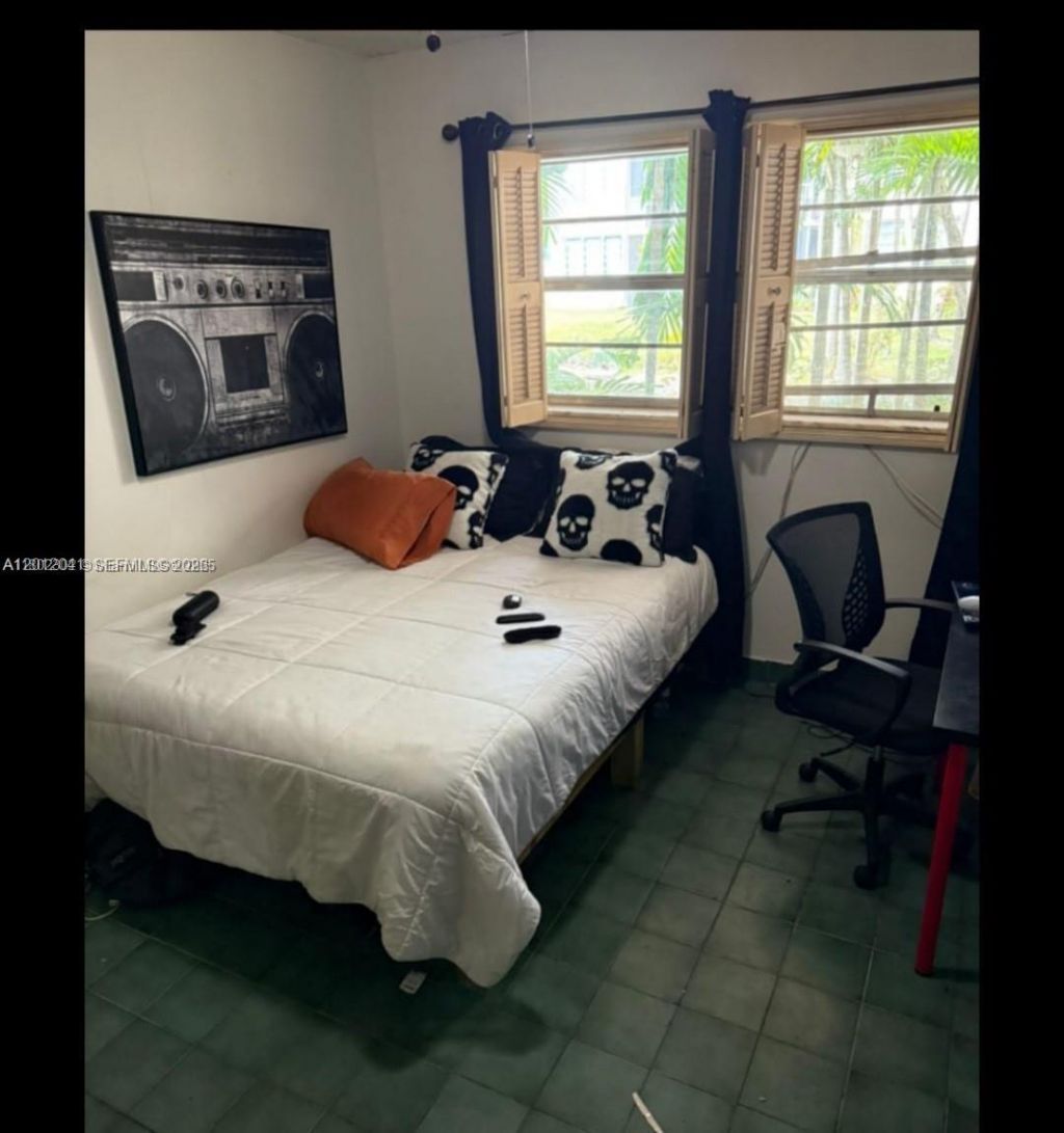 1670 NE 191st St, Unit 109-3, Miami, FL 33179 Photo
