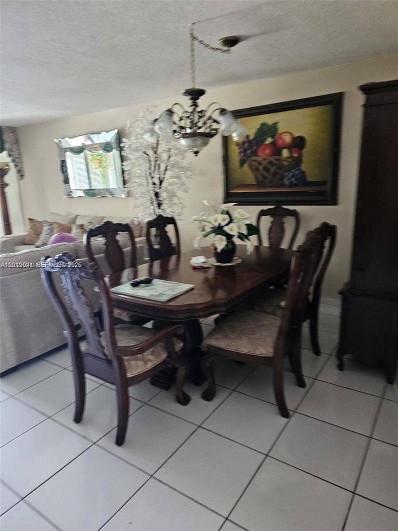 1670 NE 191st St, Unit 109-3, Miami, FL 33179 Photo