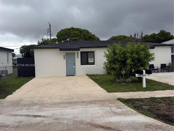 1825 NW 74th Ter , Unit 1825, Miami, FL 33147