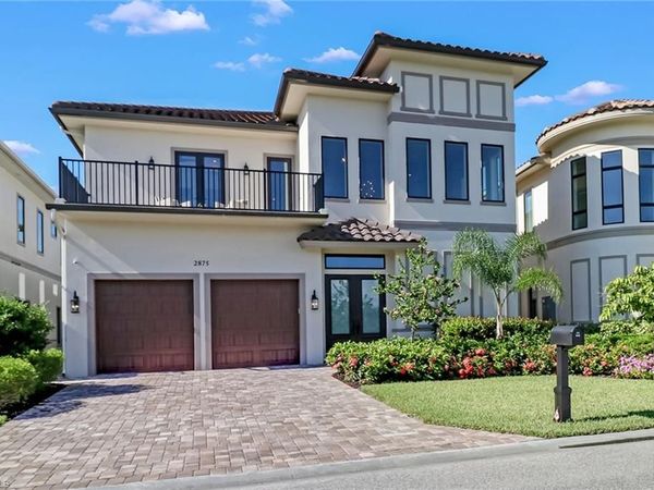 2875 Coco Lakes DR, NAPLES, FL 34105
