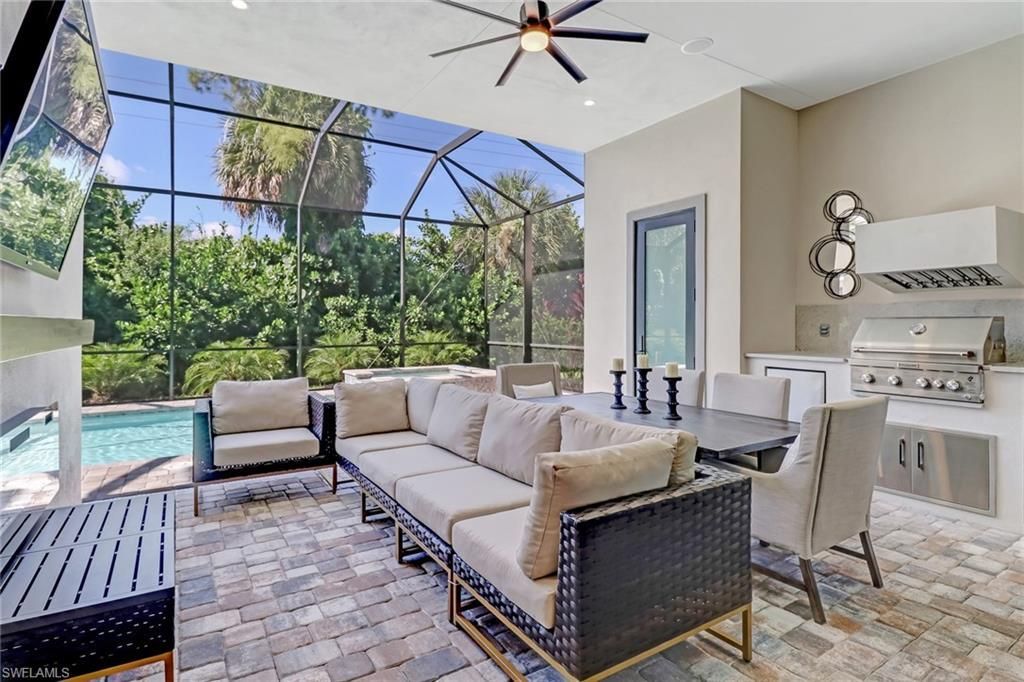 2875 Coco Lakes Dr, Naples, FL 34105 Photo