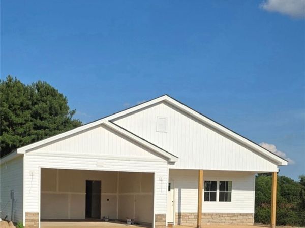 148 Evelene Way, Clinton, NC 28328