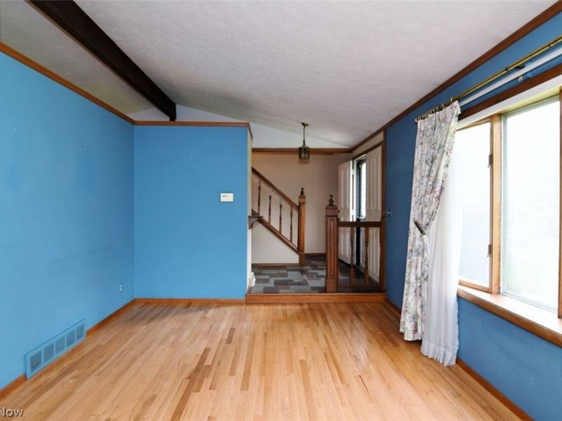 6977 Springledge Road , Sagamore Hills, OH 44067 Photo 10