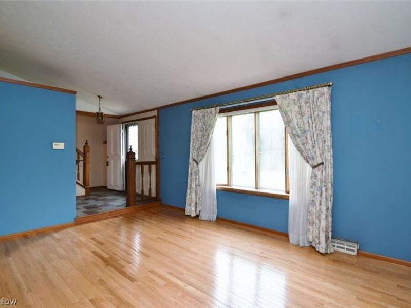 6977 Springledge Road , Sagamore Hills, OH 44067 Photo 11
