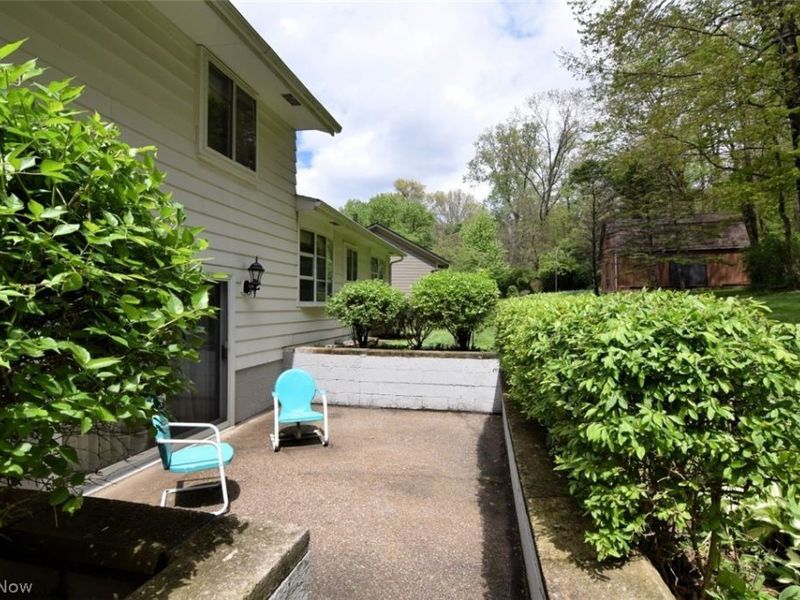 6977 Springledge Road , Sagamore Hills, OH 44067 Photo 40