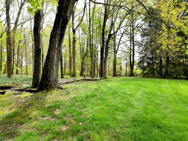 6977 Springledge Road , Sagamore Hills, OH 44067 Photo 43