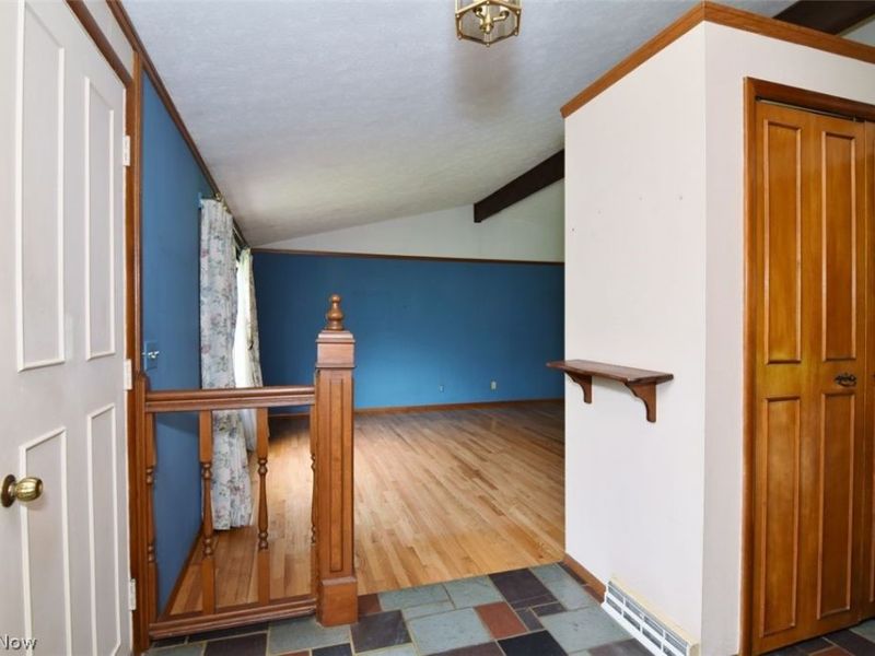 6977 Springledge Road , Sagamore Hills, OH 44067 Photo 6