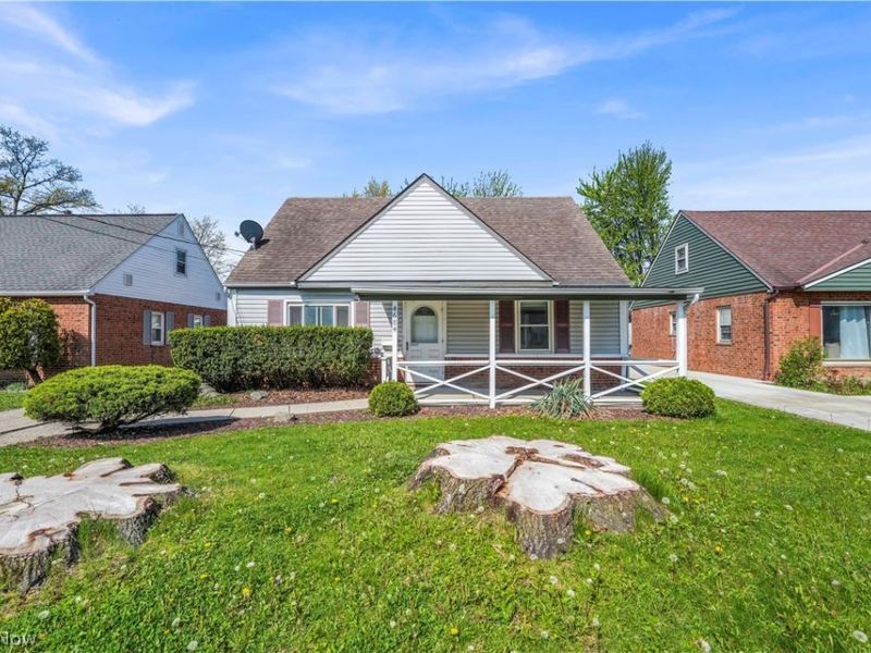 4684 W 158th Street, Cleveland, OH 44135 Photo 2