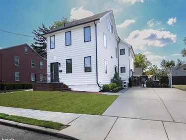 14 E CRYSTAL LAKE AVENUE, HADDON TOWNSHIP, NJ 08108